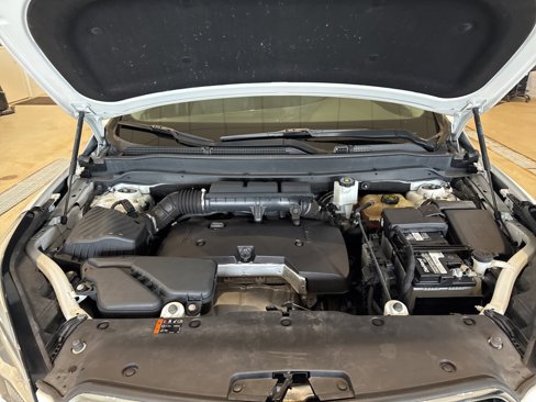 Used 2019 Buick Envision Essence image 11