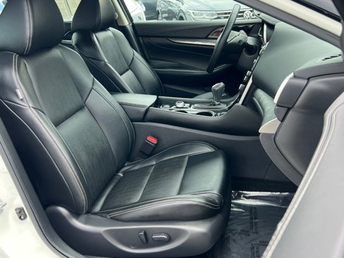 Used 2021 Nissan Maxima 3.5 SV w/ Floor Mat Group image 8