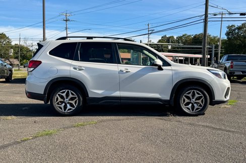 Used 2021 Subaru Forester Premium image 2