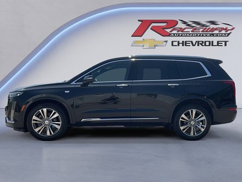 Used 2021 Cadillac XT6 Premium Luxury w/ Platinum Package image 2