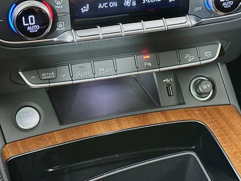 Used 2021 Audi Q5 Premium Plus w/ Premium Plus Package image 21
