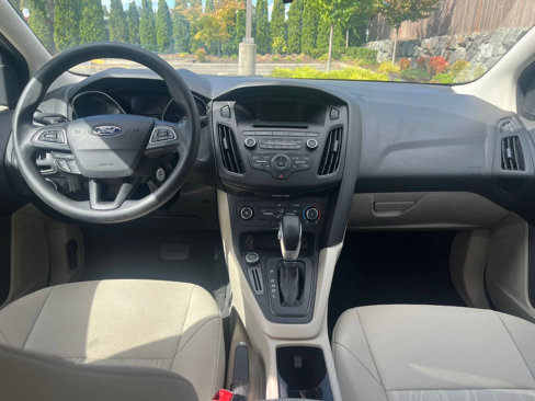 Used 2017 Ford Focus SE image 8