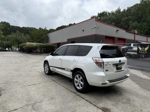 Used 2014 Toyota RAV4 EV image 44