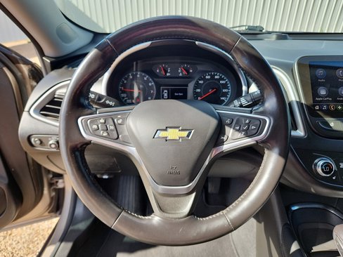 Used 2022 Chevrolet Malibu LT w/ Leather Package image 17