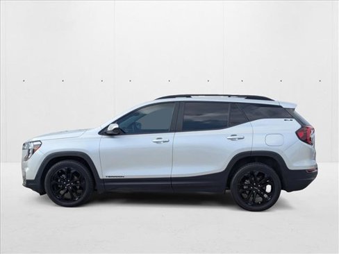 Used 2022 GMC Terrain SLE w/ Driver Convenience Package image 8
