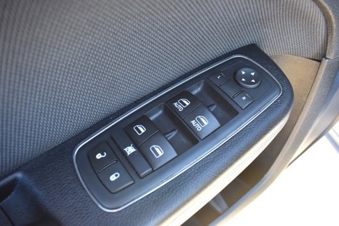 Used 2017 Dodge Charger SE w/ Popular Equipment Group image 13