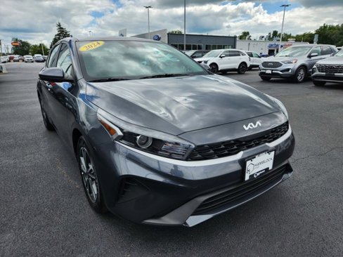 Used 2024 Kia Forte LXS image 1