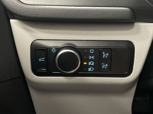 Used 2023 Ford Escape Active image 25