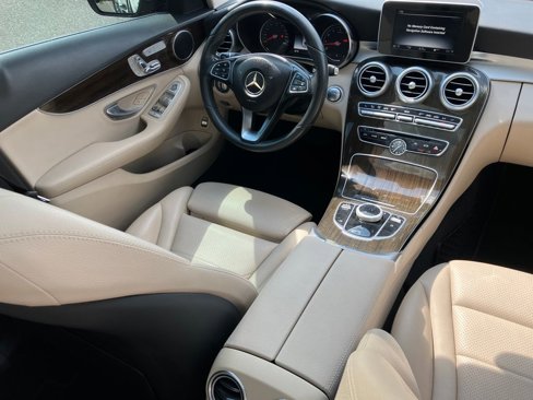 Used 2018 Mercedes-Benz C 300 Sedan image 32