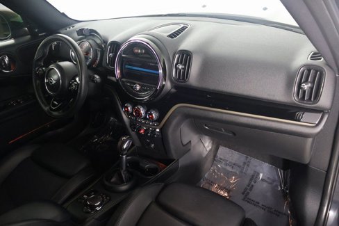 Used 2019 MINI Cooper Countryman S w/ Premium Package image 9
