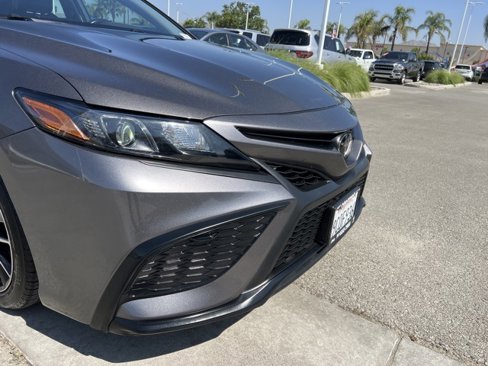 Used 2023 Toyota Camry SE image 10