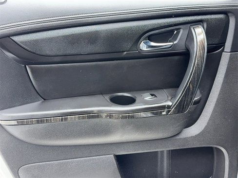 Used 2013 GMC Acadia SLT image 41