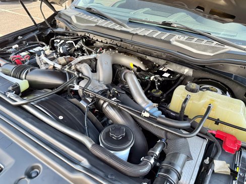 Used 2020 Ford F250 Lariat w/ Chrome Package image 16