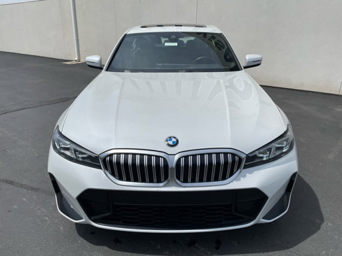 Used 2024 BMW 330i Sedan image 2