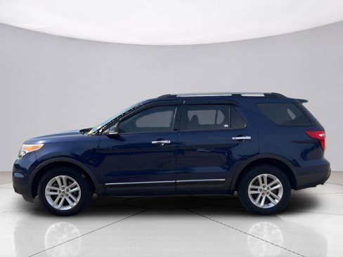 Used 2011 Ford Explorer XLT w/ 201A Rapid Spec Order Code image 10
