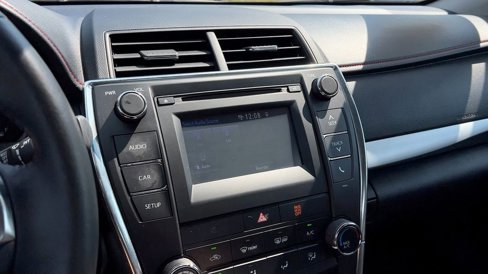 Used 2017 Toyota Camry image 29