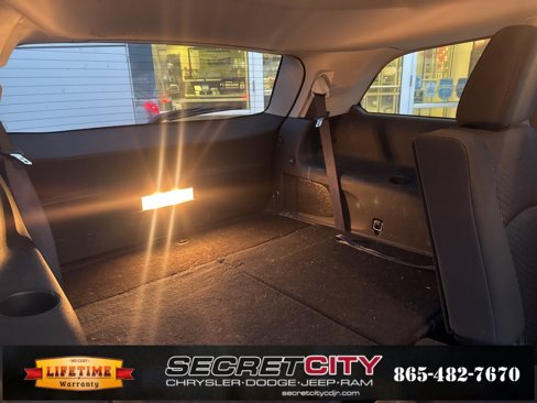 Used 2018 Dodge Journey SE w/ Blacktop Package image 15