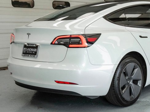 Used 2021 Tesla Model 3 Standard Range Plus image 33