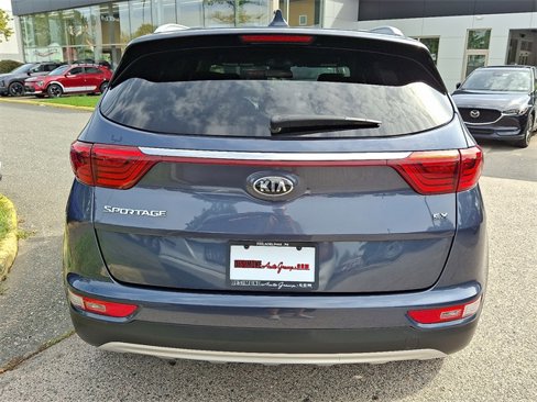 Used 2018 Kia Sportage EX w/ EX Sport Appearance Package image 5
