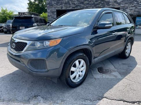 Used 2011 Kia Sorento LX image 1