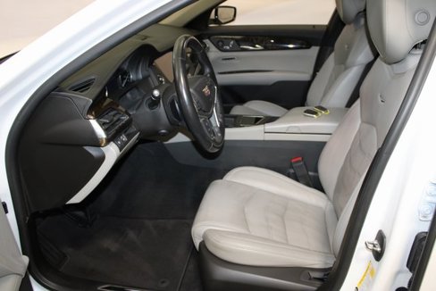 Used 2018 Cadillac CT6 Luxury image 8