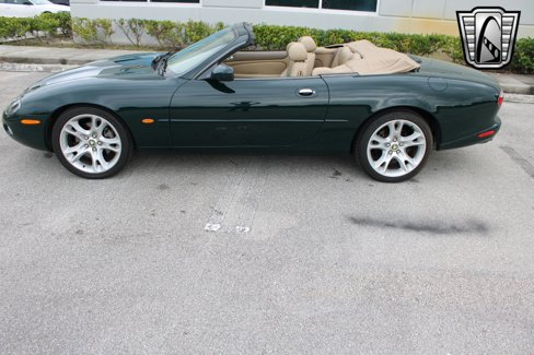 Used 2003 Jaguar XK8 Convertible image 25