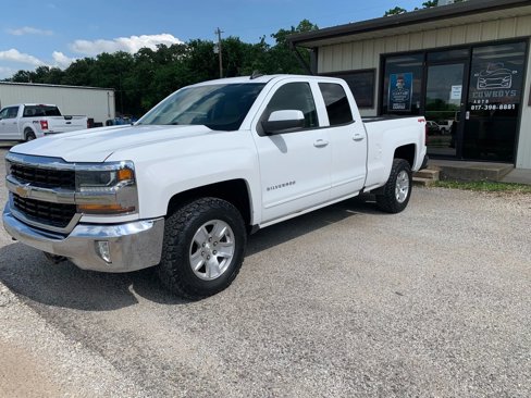 Used 2018 Chevrolet Silverado 1500 LT w/ LT Fleet Convenience Package image 4