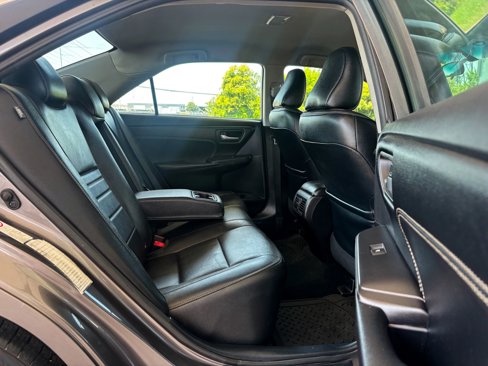 Used 2017 Toyota Camry XLE image 16