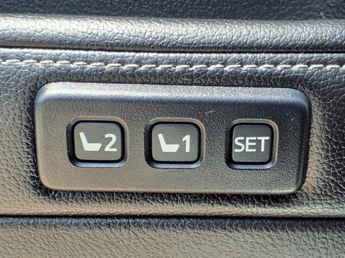 Used 2014 Toyota 4Runner Limited image 23
