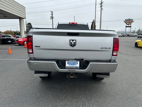 Used 2014 RAM 2500 SLT image 4