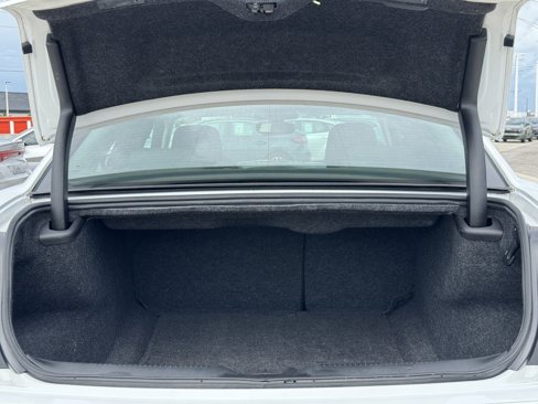 Used 2023 Chrysler 300 Touring w/ Sport Appearance Package image 11
