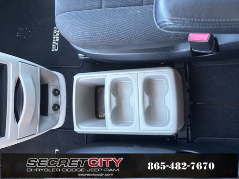 Used 2013 Dodge Grand Caravan SE image 32