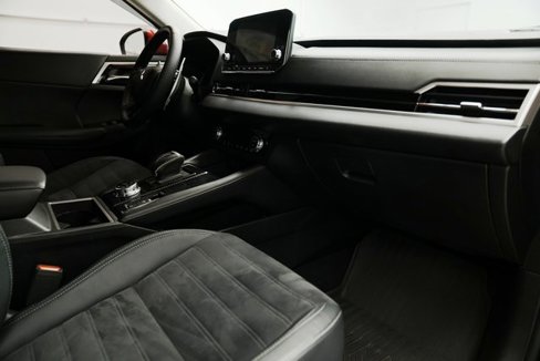 Used 2022 Mitsubishi Outlander SE image 23