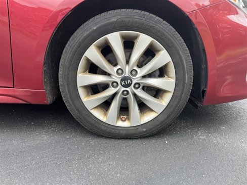 Used 2018 Kia Optima S image 7