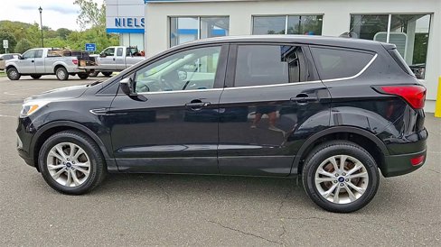 Used 2019 Ford Escape SE image 5