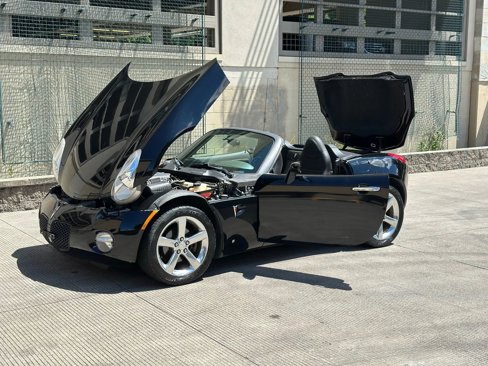 Used 2006 Pontiac Solstice Convertible w/ Premium Package image 6