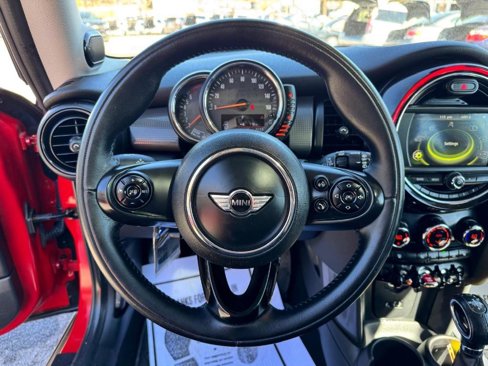 Used 2015 MINI Cooper 2-Door Hardtop image 17