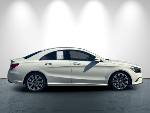 Used 2018 Mercedes-Benz CLA 250 image 3