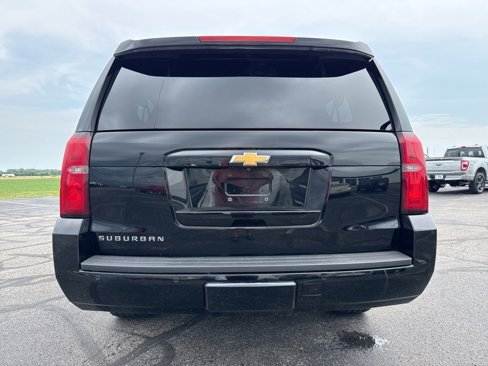 Used 2015 Chevrolet Suburban LT image 8