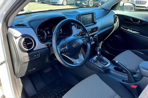 Used 2021 Hyundai Kona SEL Plus w/ Cargo Package image 12