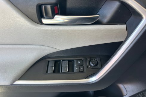 Certified 2022 Toyota RAV4 XLE image 19