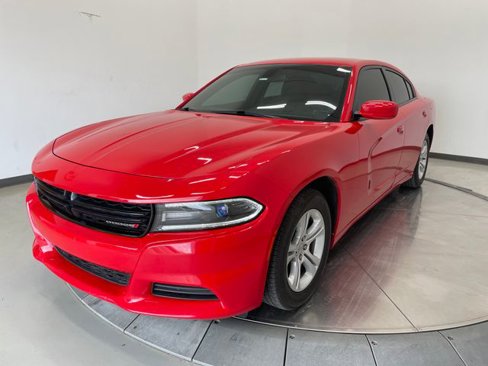 Used 2018 Dodge Charger SXT image 28