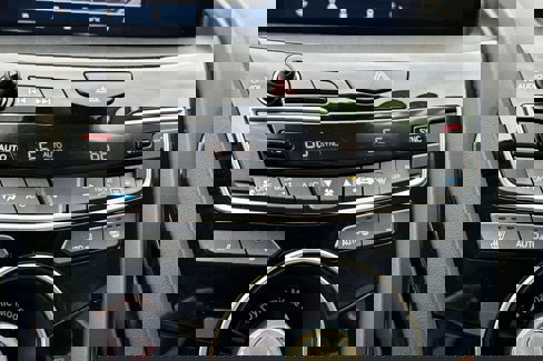 Certified 2024 Acura RDX SH-AWD image 19