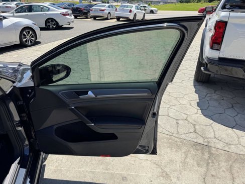 Used 2020 Volkswagen GTI SE image 19