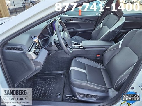 Used 2025 Toyota Camry Hybrid image 12