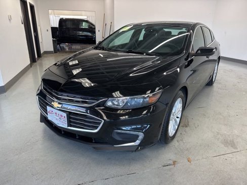 Used 2016 Chevrolet Malibu LT image 4