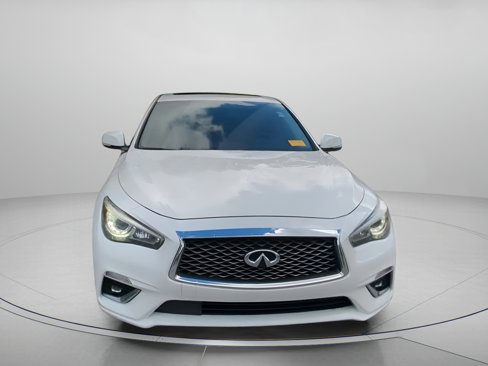 Used 2019 INFINITI Q50 Luxe w/ Essential Package (3.0T Luxe) image 5