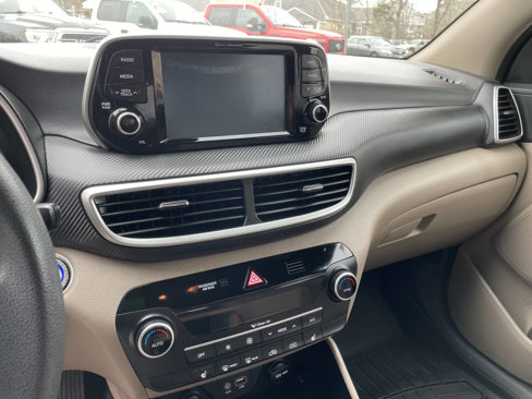 Used 2019 Hyundai Tucson SEL image 21