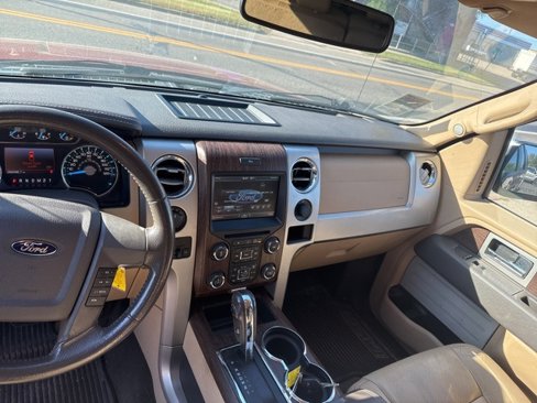 Used 2013 Ford F150 Lariat w/ Lariat Chrome Pkg image 9
