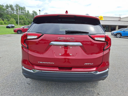 Used 2022 GMC Terrain AT4 w/ Infotainment Package II image 9